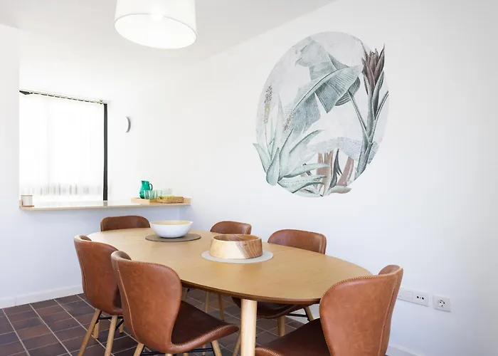 Marvelous With Private Pool 度假居 *