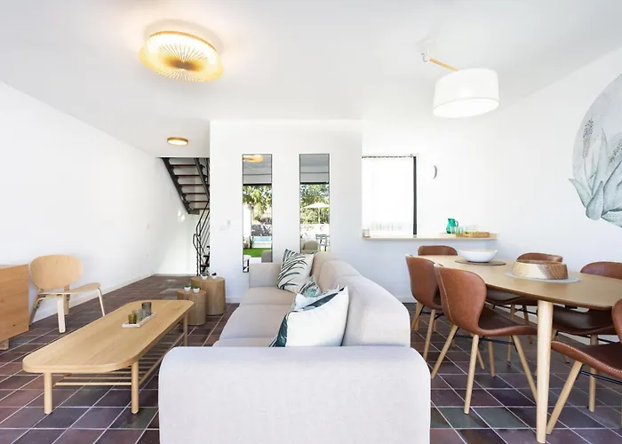 Marvelous With Private Pool 度假居 圣米格尔德阿沃纳