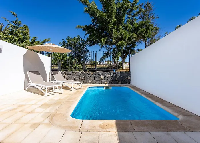 Marvelous With Private Pool 度假居