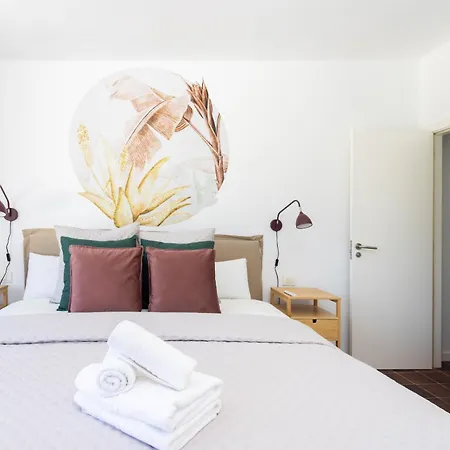 Vakantiehuis Marvelous With Private Pool